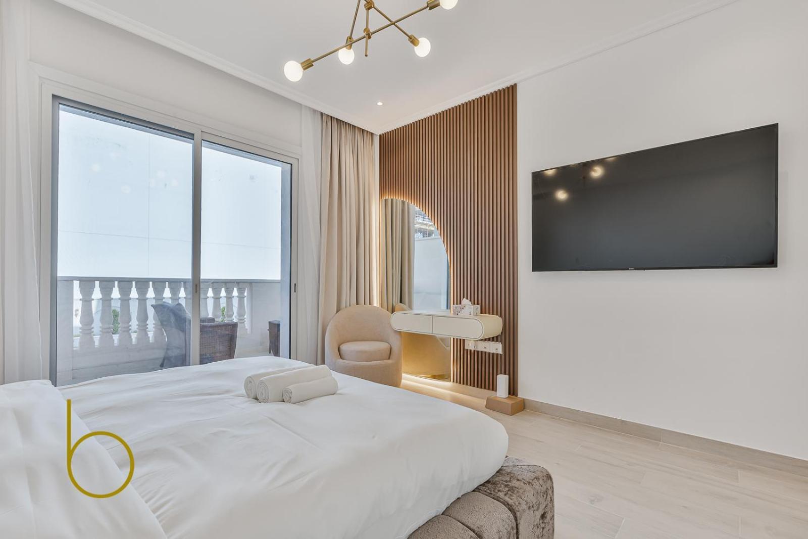 Bookable - Mayas Geneva * Dubai