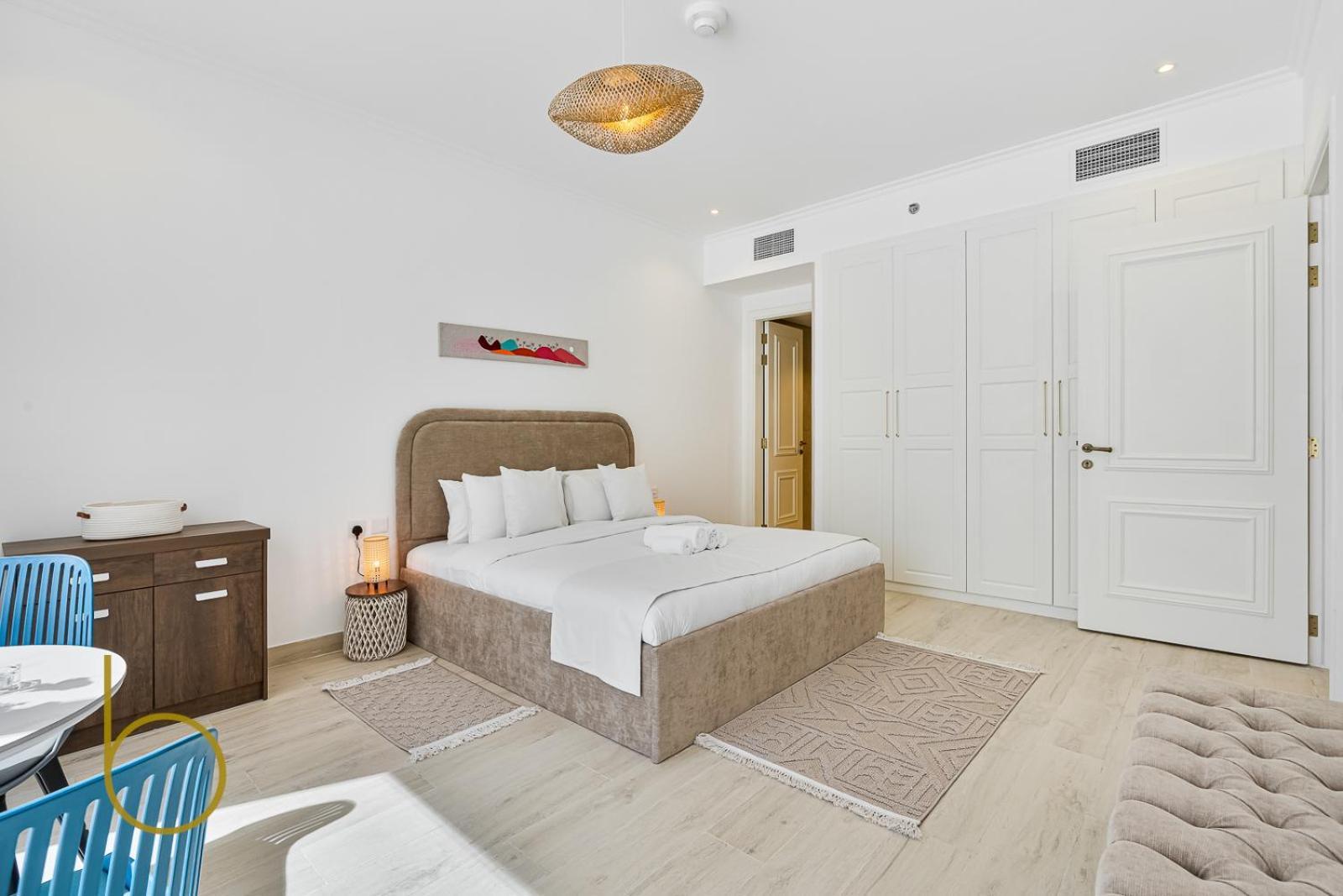 Bookable - Mayas Geneva Apartment Dubai